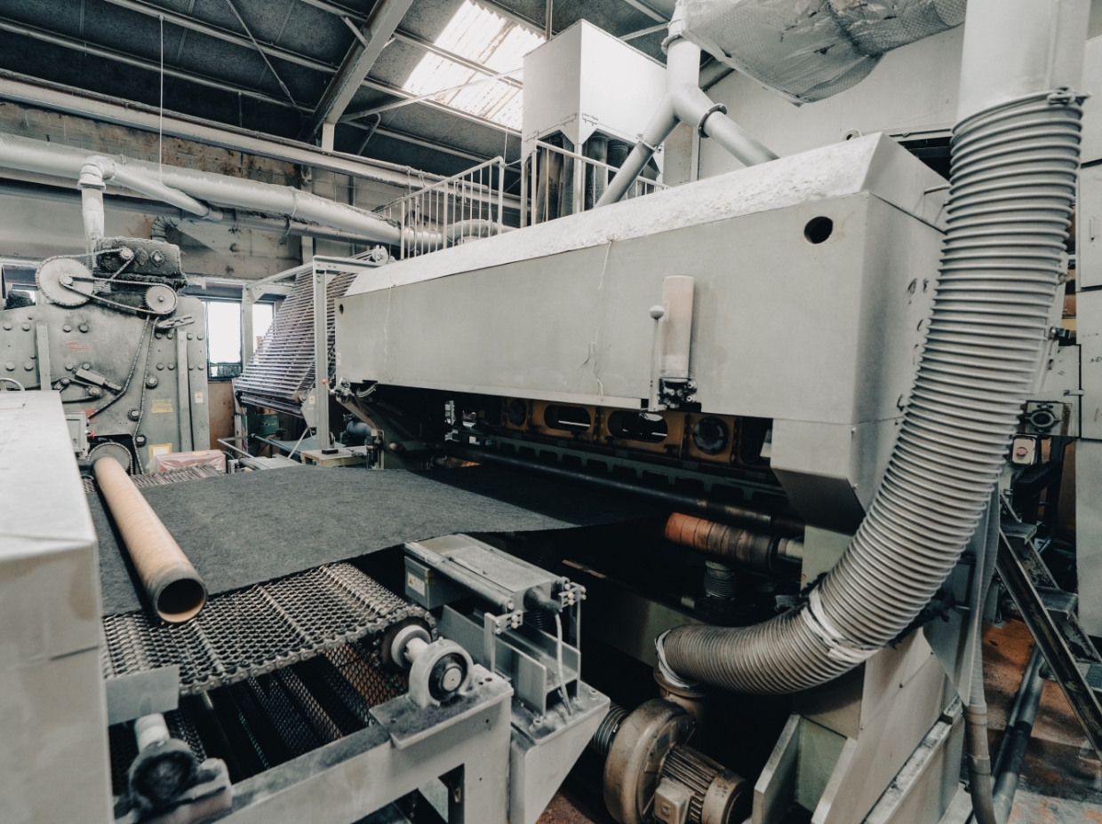 共立紡機の会社の外観・内観