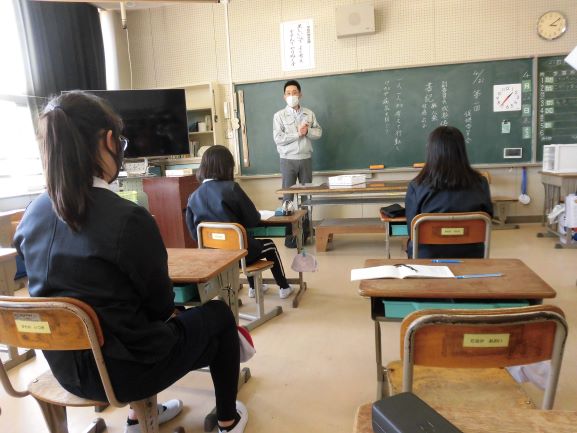大垣西小学校へ🚗🚗