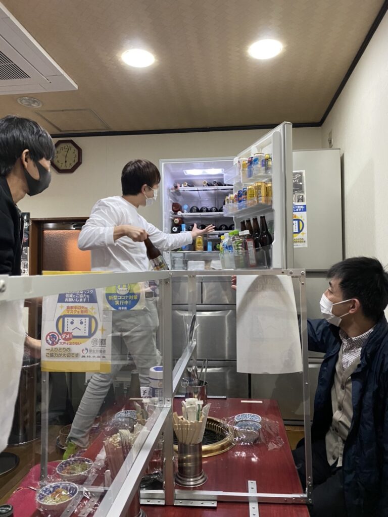 飲み物はセルフ
