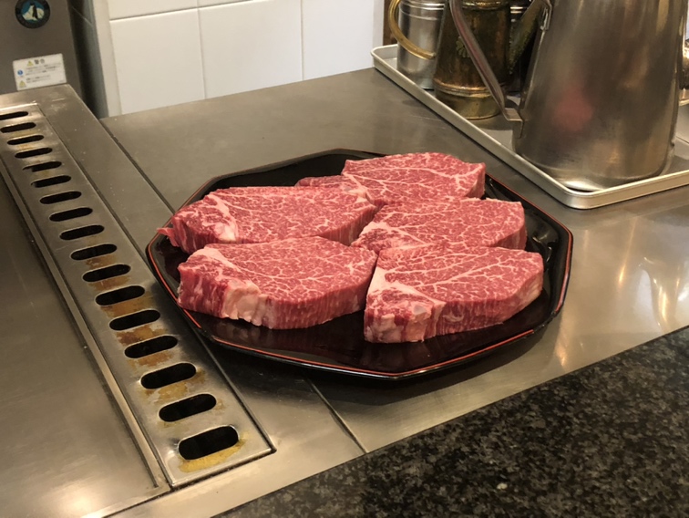 分厚いお肉